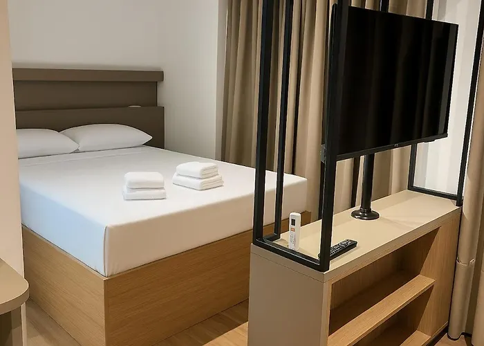 IBZ711 - Studio completo c/Jacuzzi/Pscina/Academia